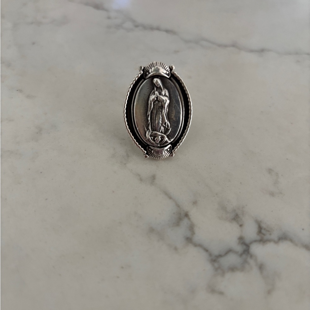 Elegant Silver Women's Ring